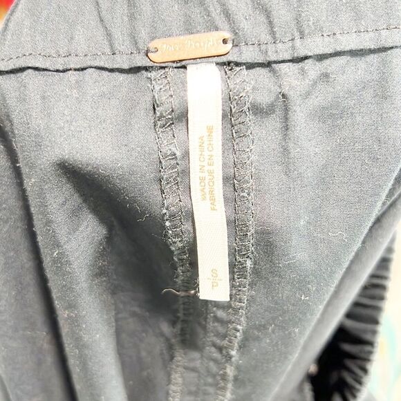 Free People Show Me Some Shoulder Top Black Small Oversized Off the Shoulder - Picture 11 of 12